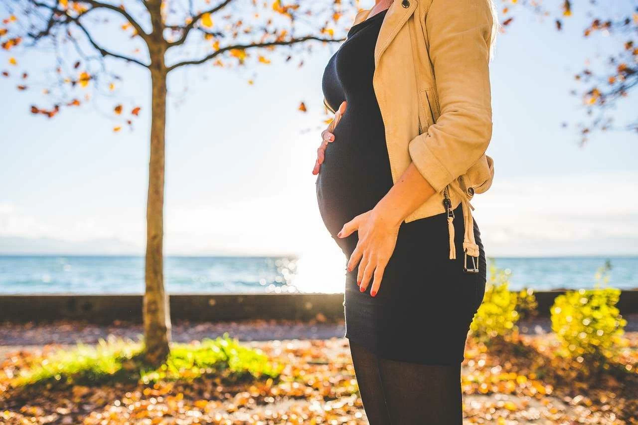 maternity photography gold coast maternity photography gold coast